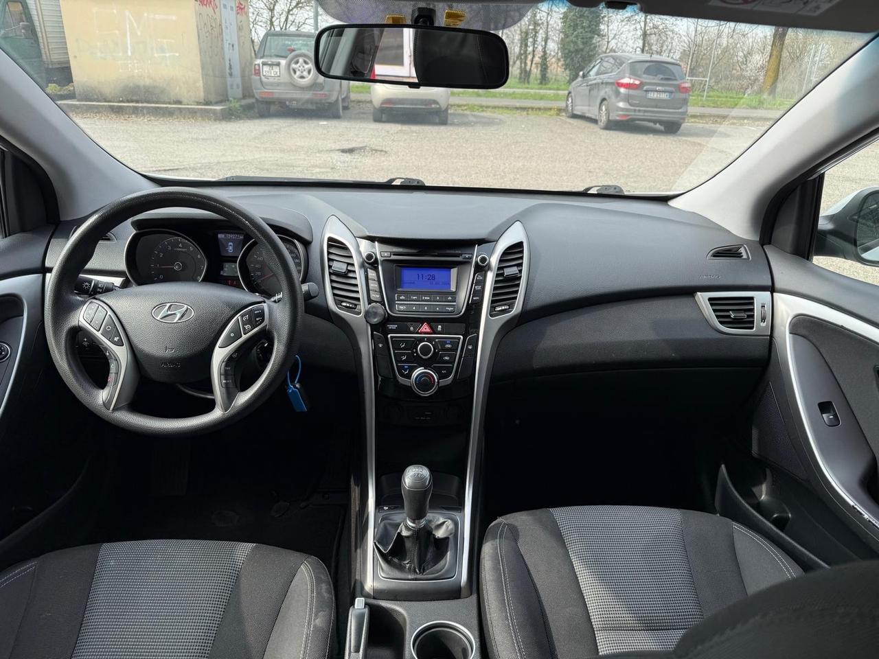 Hyundai i30 1.4 5p. OK NEOPATENTATI