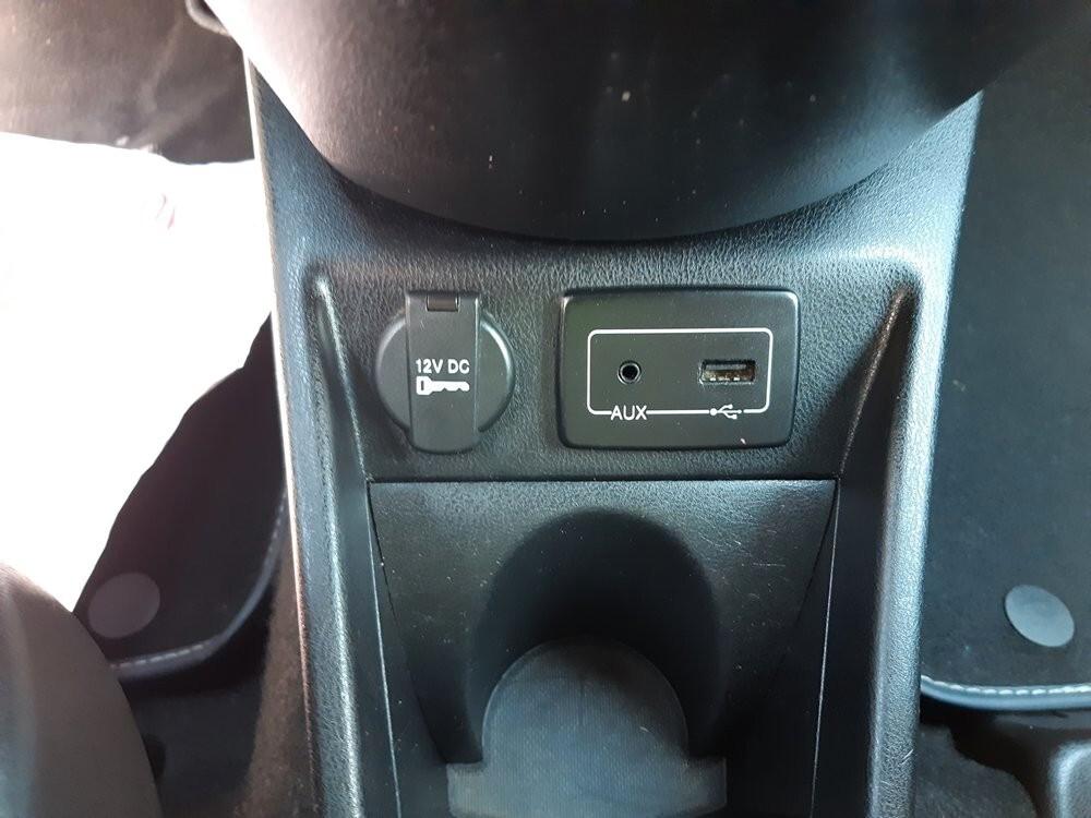Lancia Ypsilon 0.9 TwinAir 85 CV 5 porte Metano Ecochic PLATINUM