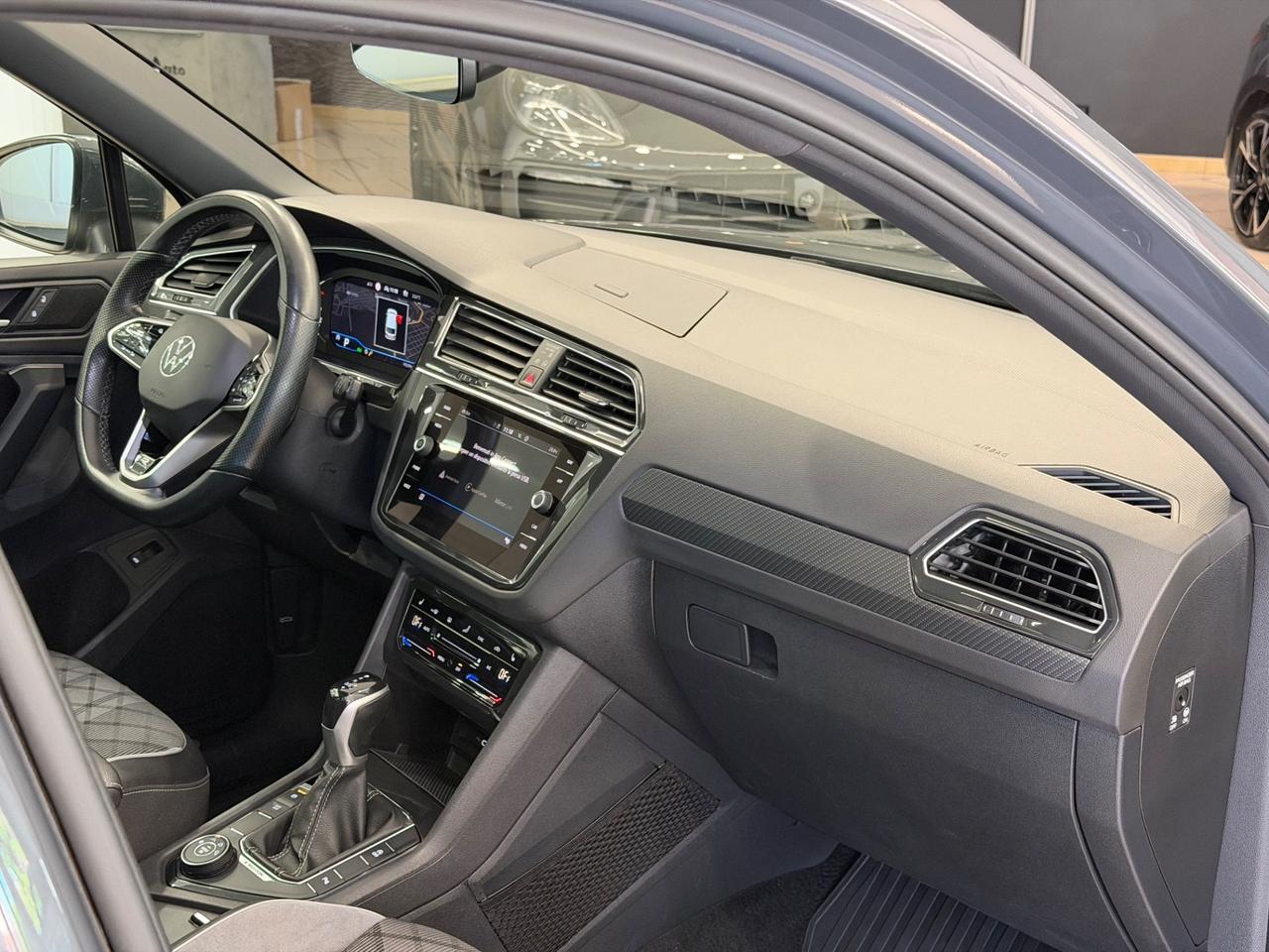 Volkswagen Tiguan 2.0 TDI 200 CV SCR DSG 4MOTION R-Line