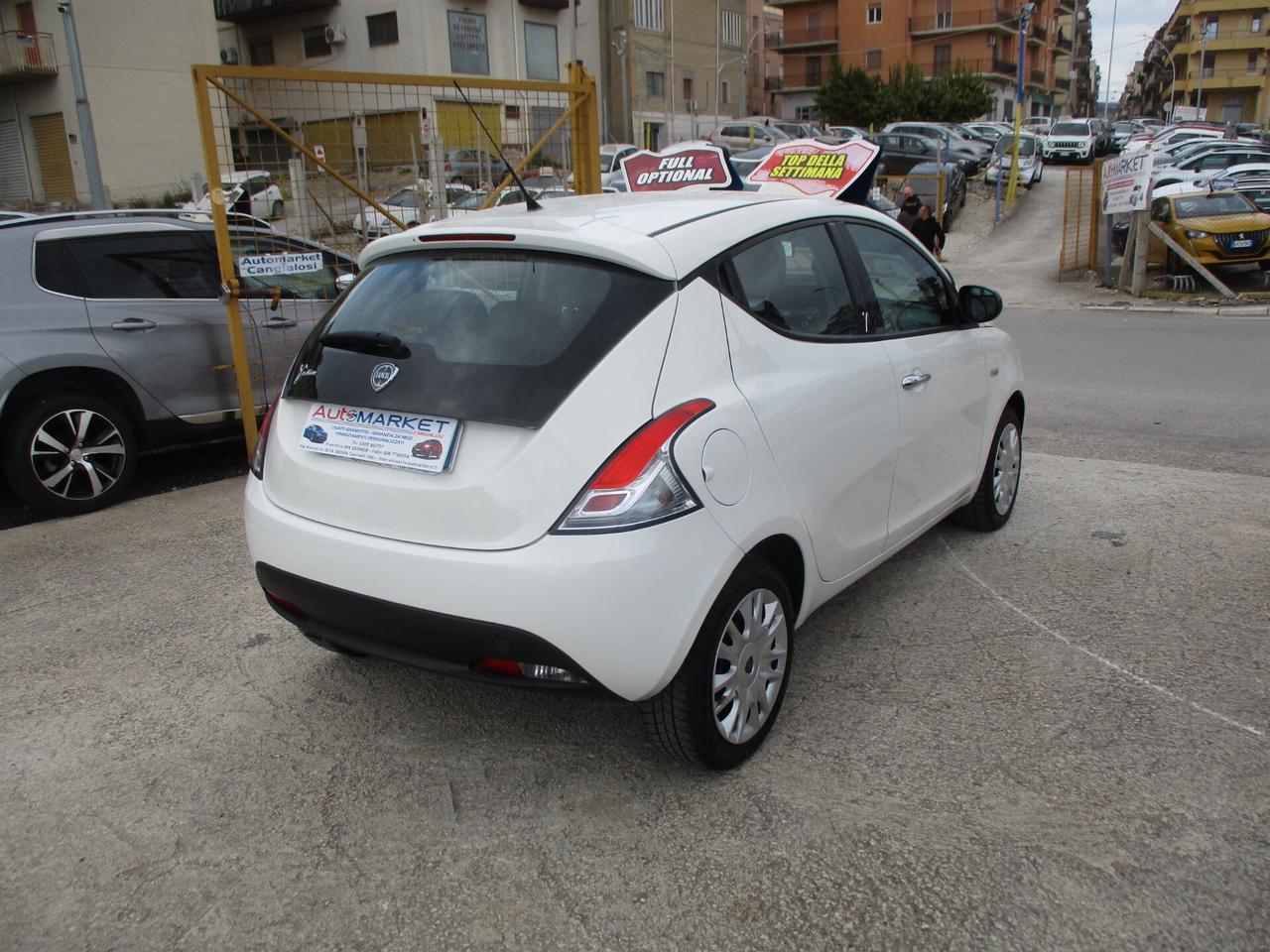Lancia Ypsilon 1.3 MJT 16V 95 CV MOLTO BELLA 2012