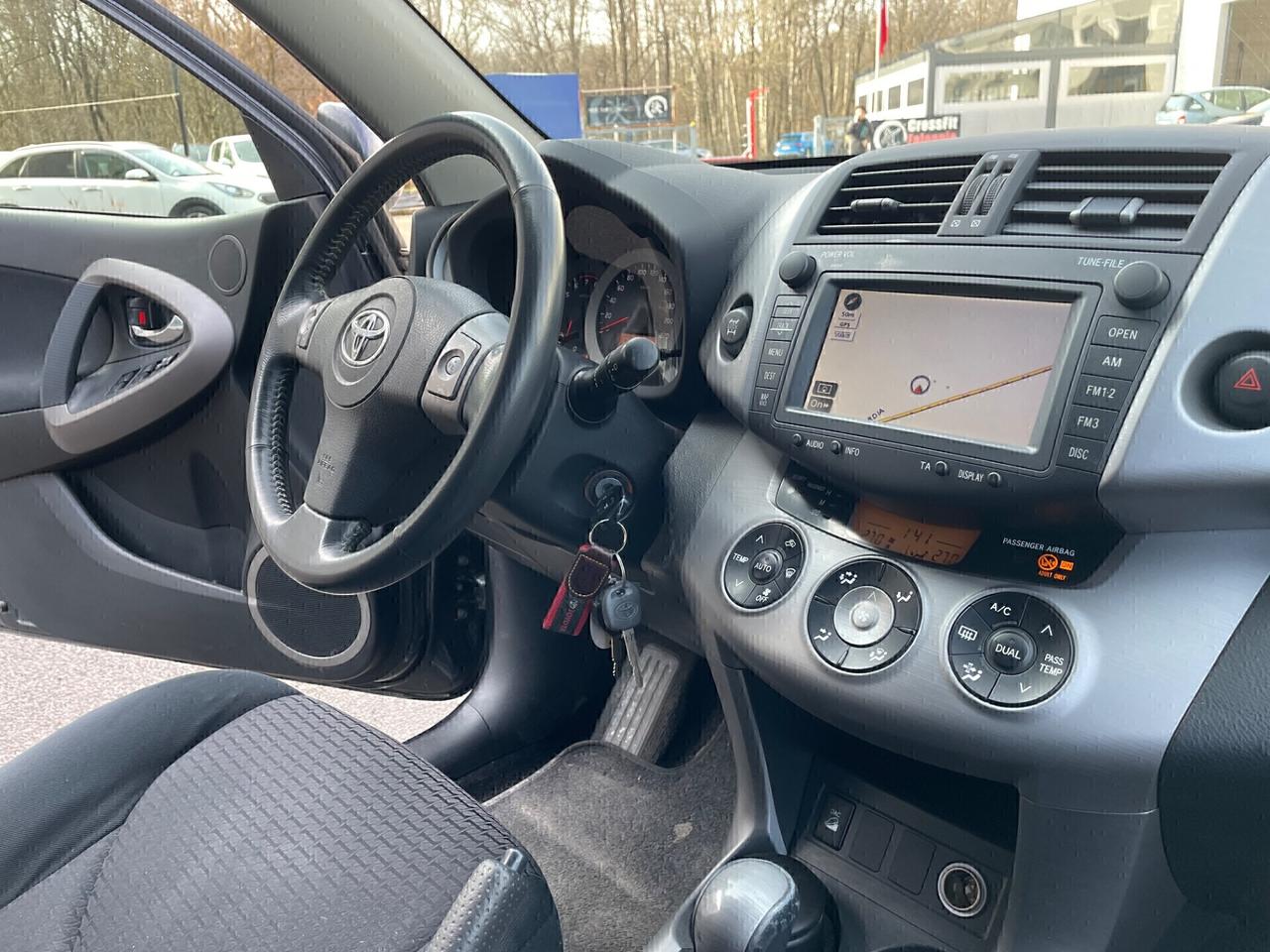 Toyota RAV 4 RAV4 Crossover 2.0*Automatik*Cerchi*