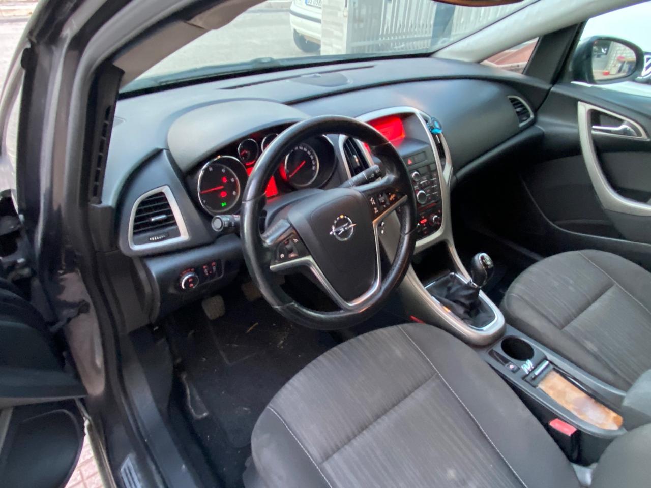 Opel Astra 1.7 CDTI 110CV 5 porte Cosmo
