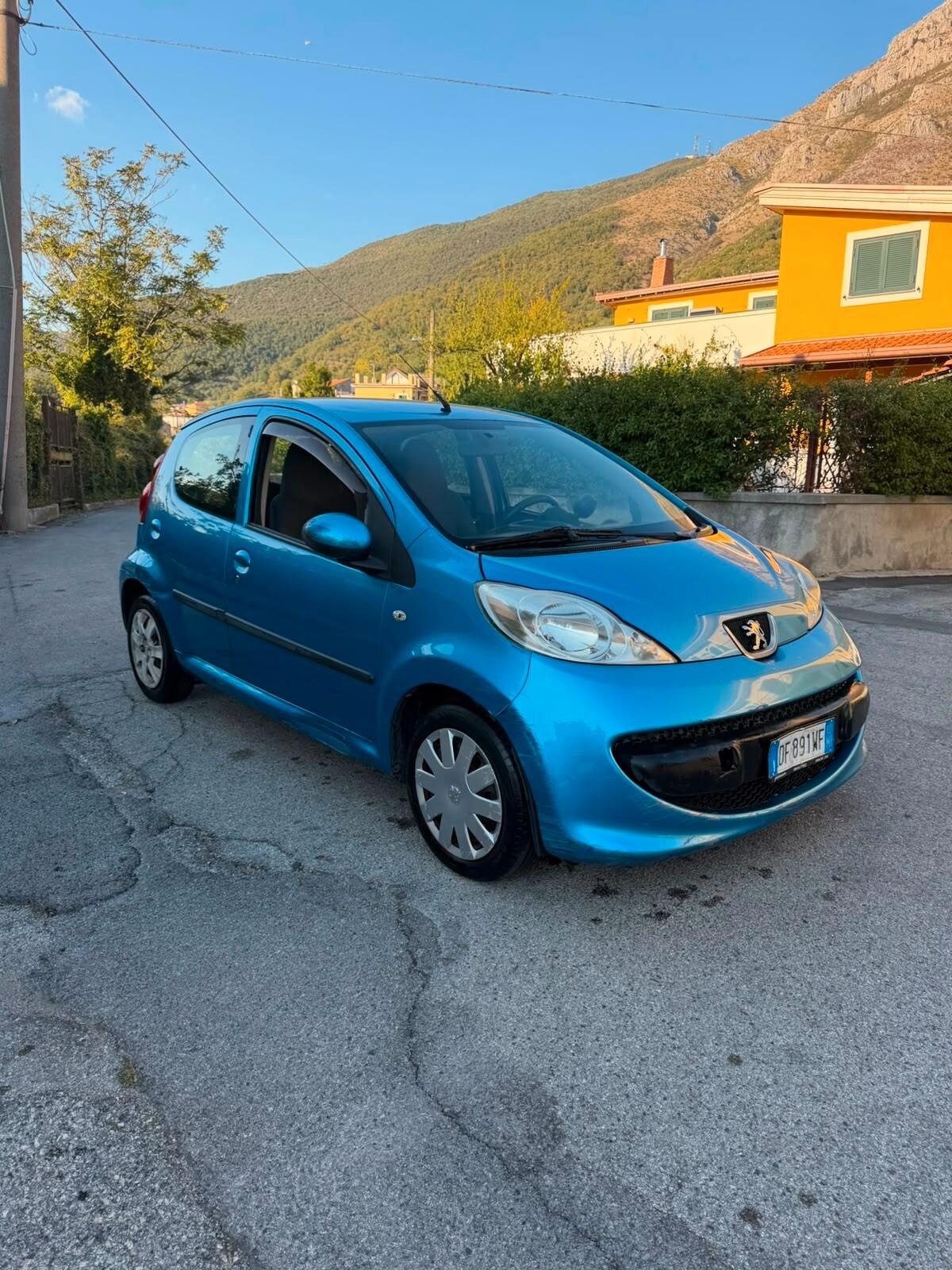 Peugeot 107 1.0 68CV 5p. Plaisir