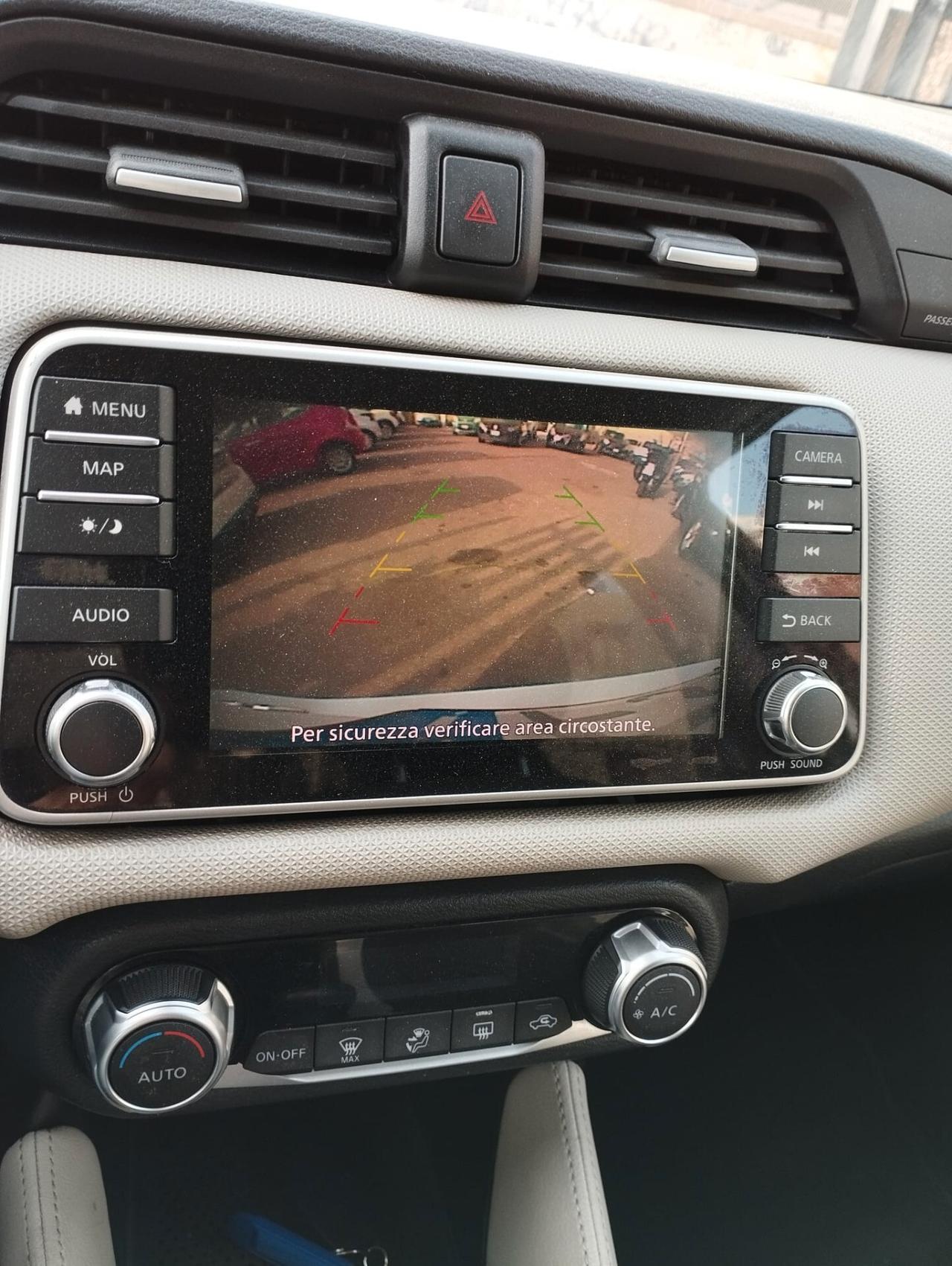 Nissan Micra 1.5 dCi 8V 5 porte Tekna 80MilaKm