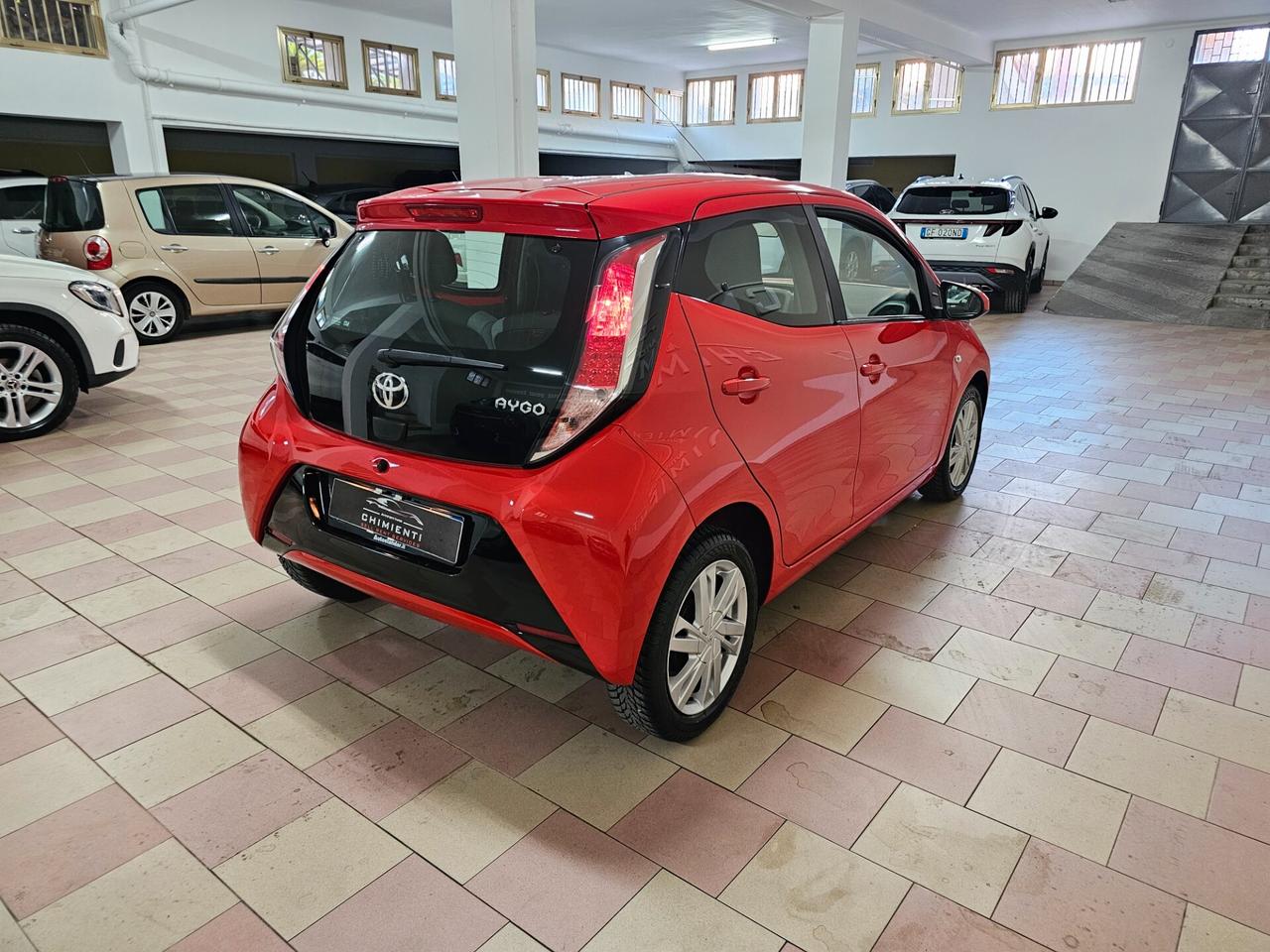 Toyota Aygo 1.0 VVT-i 69 CV 5 porte x-cool