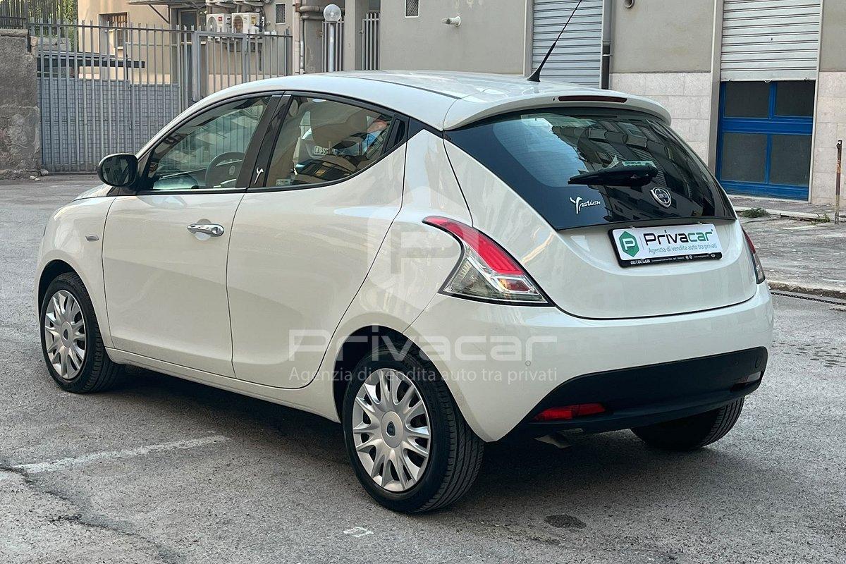 LANCIA Ypsilon 1.2 69 CV 5 porte Silver