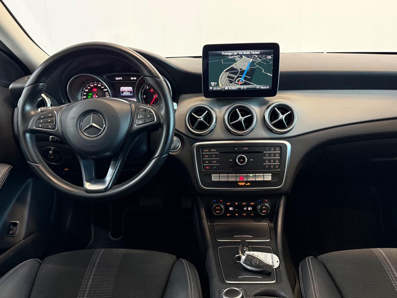 Mercedes-benz GLA 200 d Automatic Premium