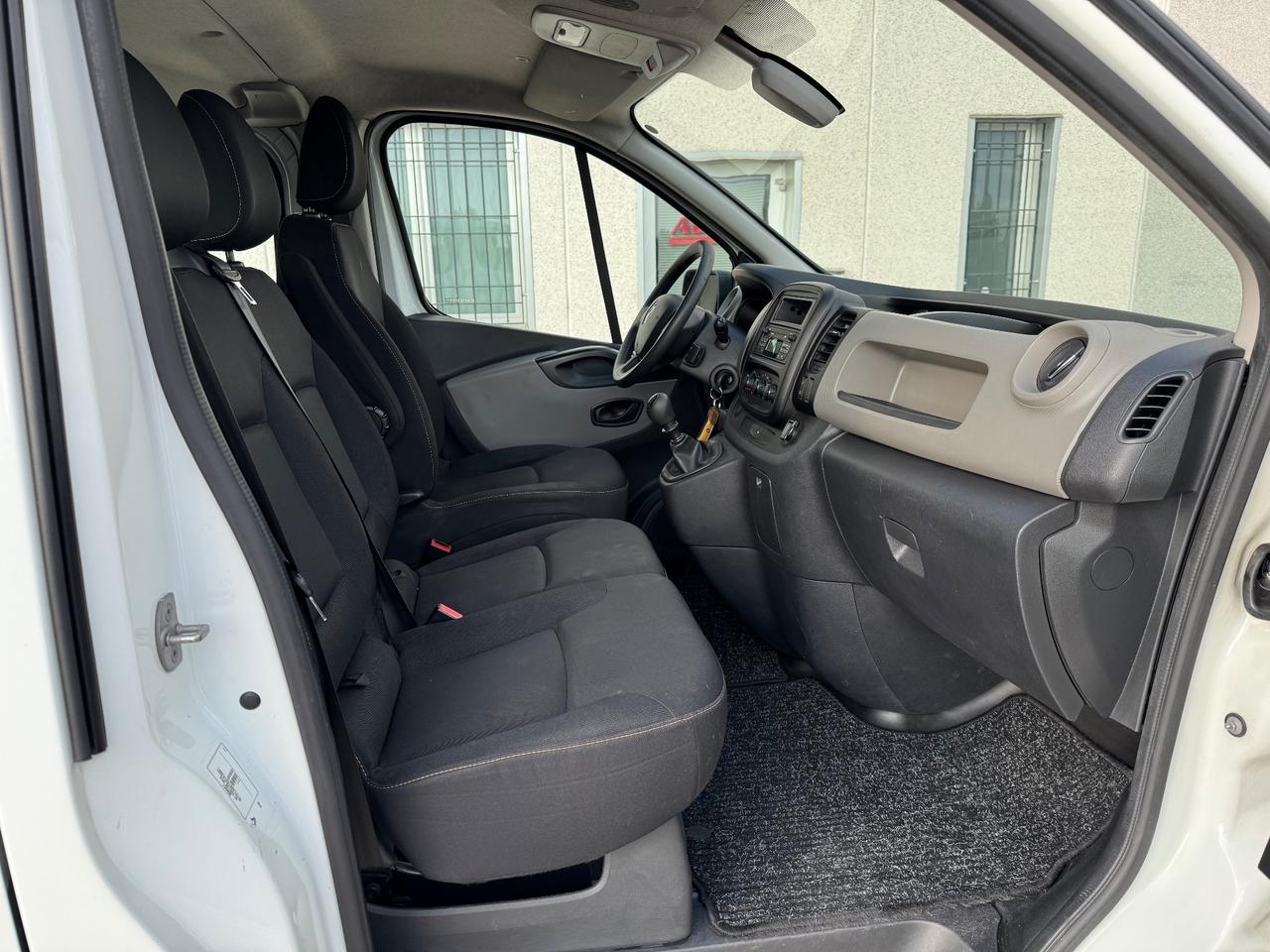 Renault Trafic 1.6 dCi. 6 Posti. Euro 6