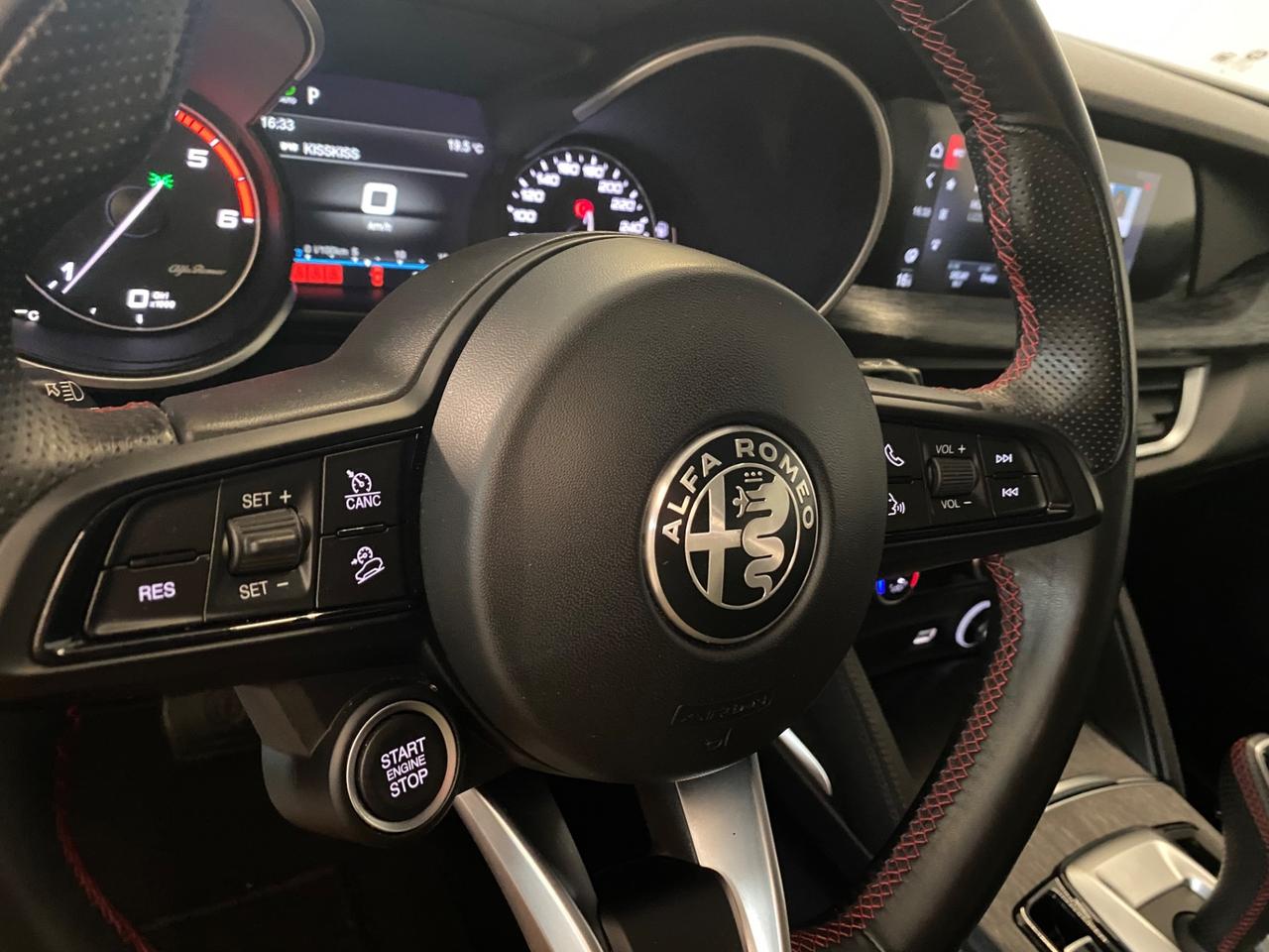 Alfa Romeo Stelvio 2.2 Versione "Rosso Edizione" Aziendale