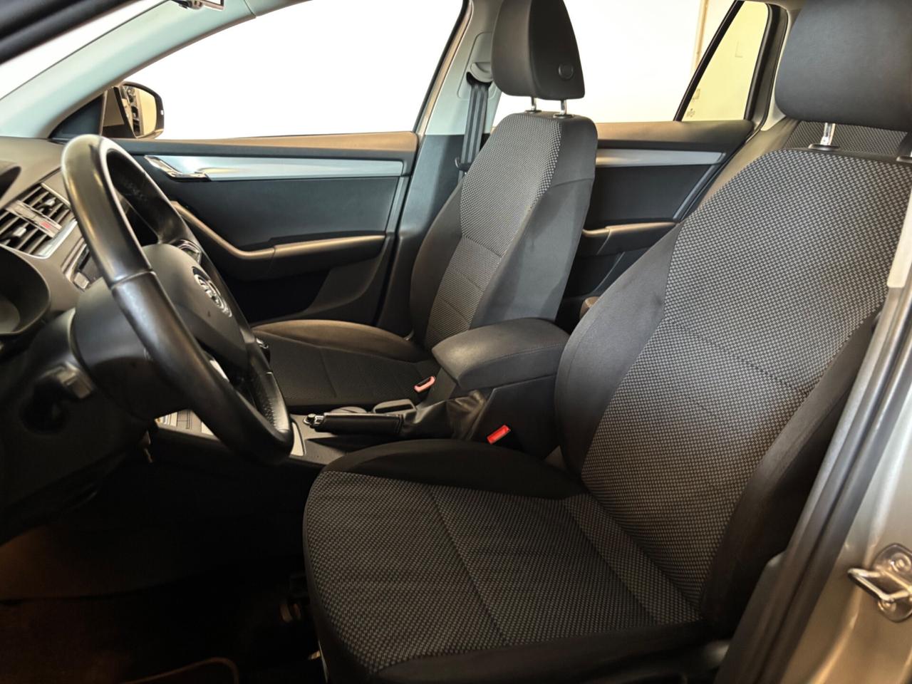 Skoda Octavia 1.6 TDI 105cv |OK NEOPATENTATI|