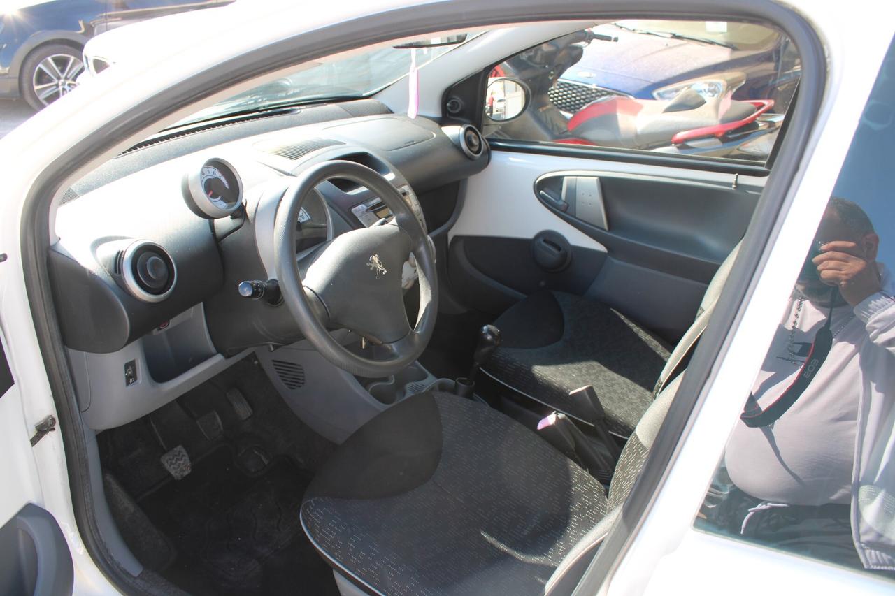 Peugeot 107 1.0 68CV 5p. Plaisir