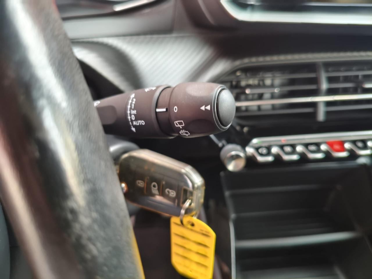 Peugeot 2008 PureTech 100 S&S Active