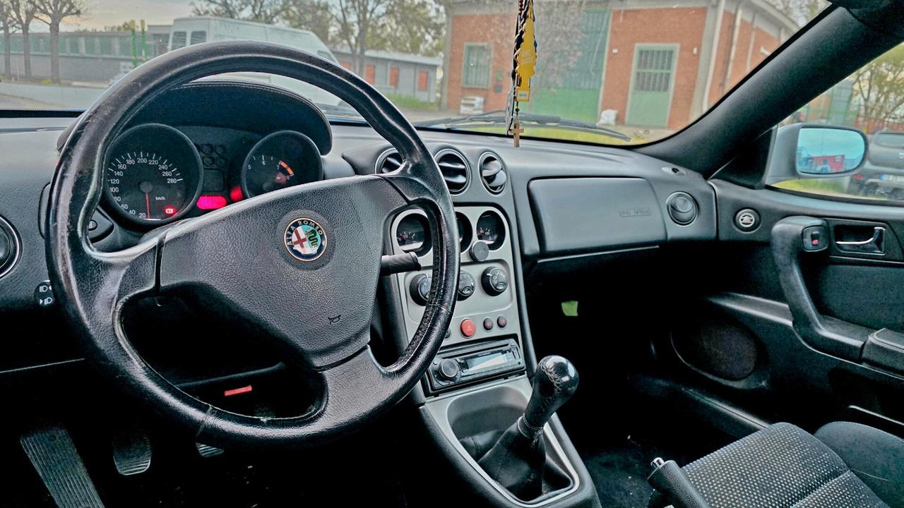 Alfa Romeo Spyder 916 LAVORI FATTI