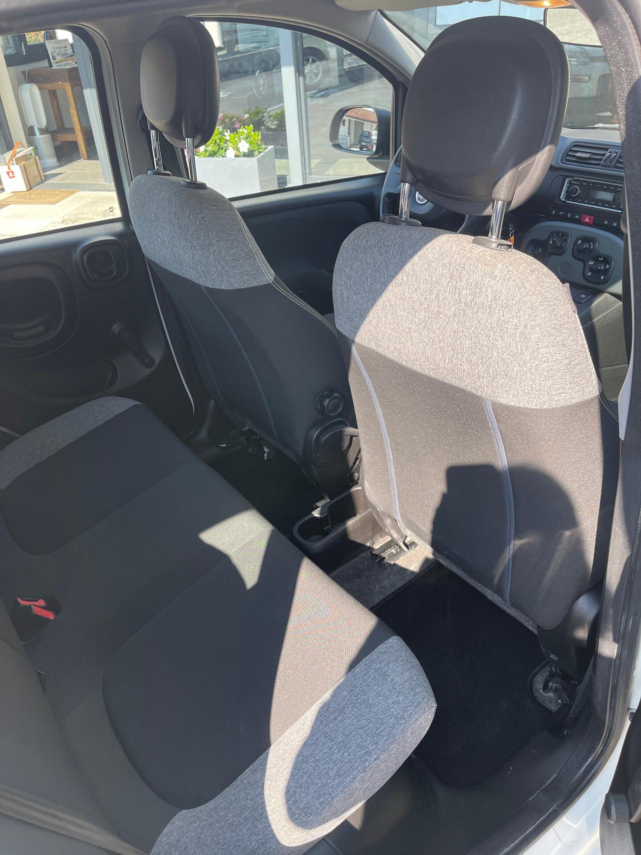 Fiat Panda 1.0 Hybrid Street Van 4 posti