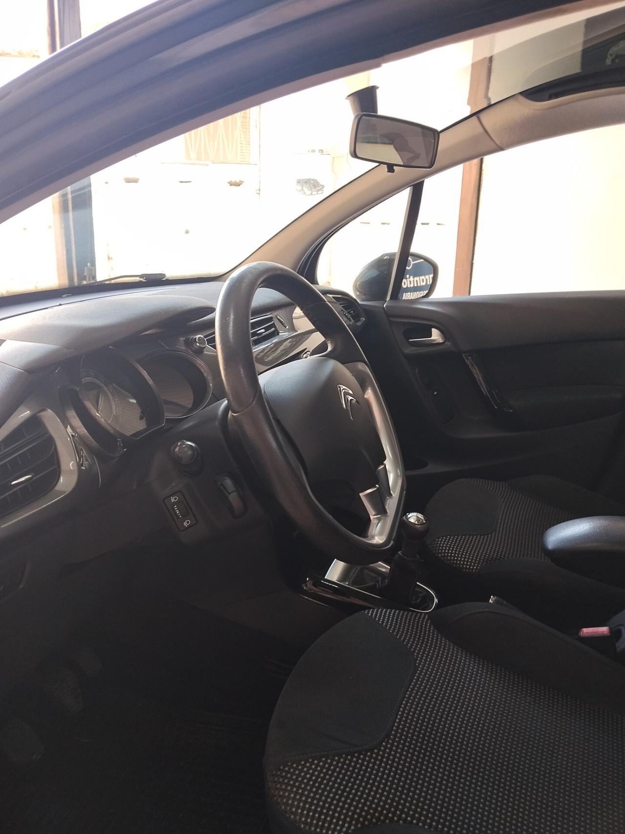 Citroen C3 1.4 diesel 2015 CON GARANZIA