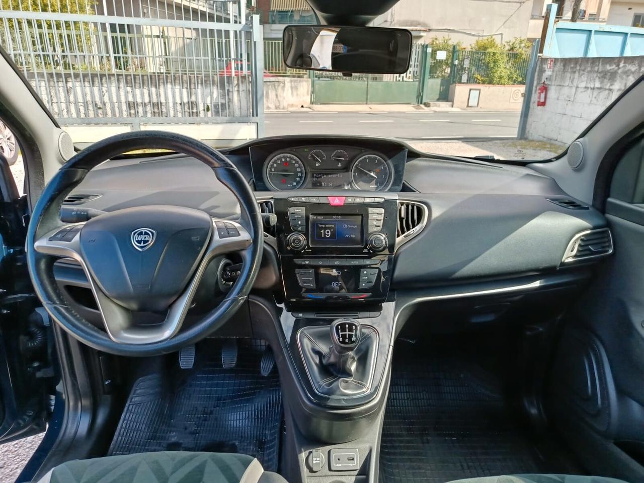 Lancia Ypsilon 1.3 MJT 16V 95 CV S&S Platinum