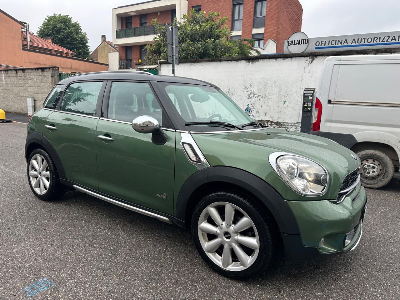 Mini Cooper SD Countryman 2.0 ALL4 - FULL OPTIONAL