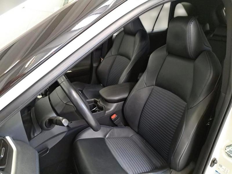 TOYOTA RAV 4 2.5 HV 222v E-CVT Style 4WD