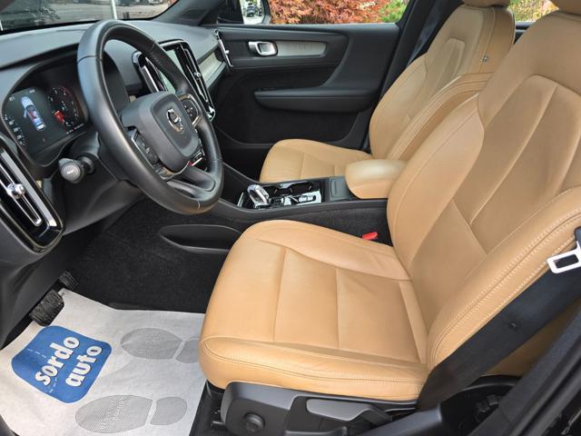 VOLVO XC40 D4 AWD Geartronic Inscription