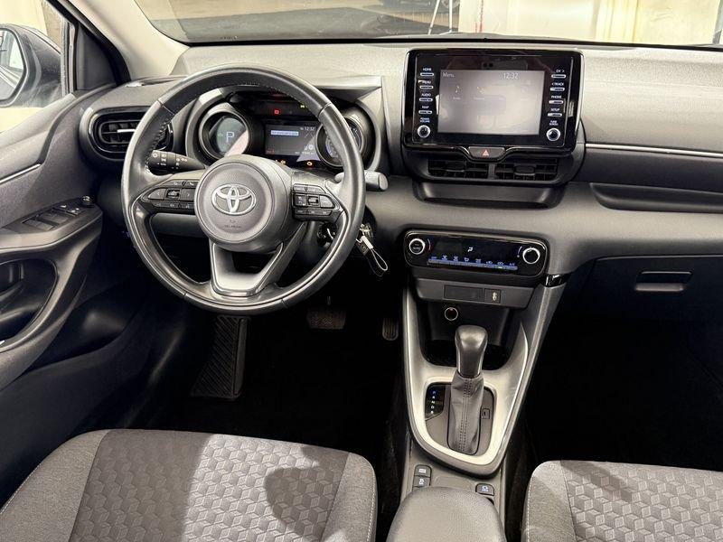 Toyota Yaris Hybrid Active MY22