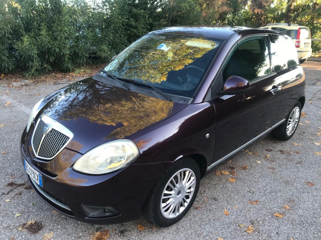 Lancia Ypsilon 1.2 Platino