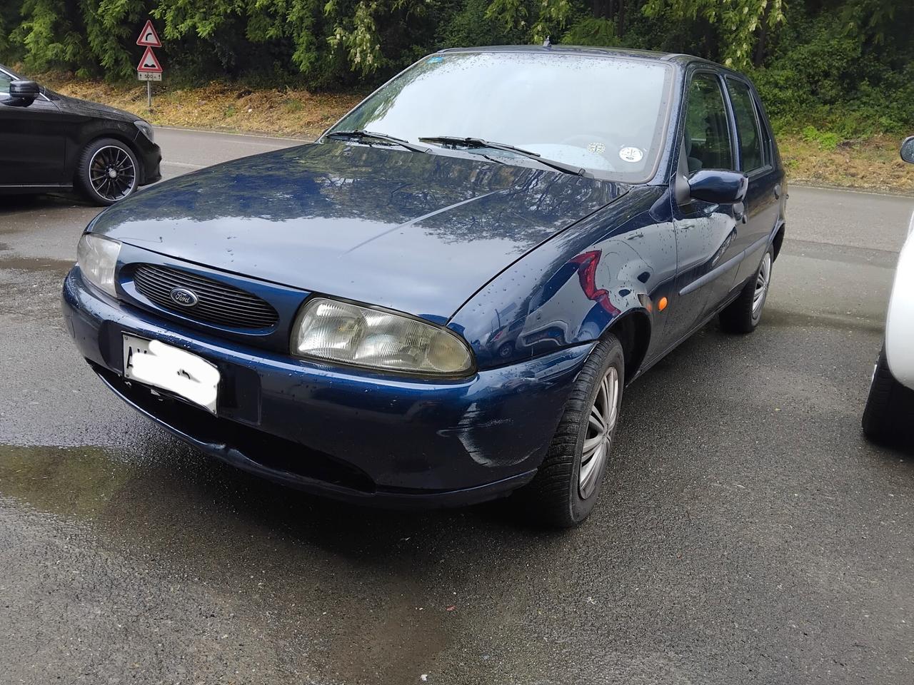 Ford Fiesta 1.2i 16V cat 5 porte Techno