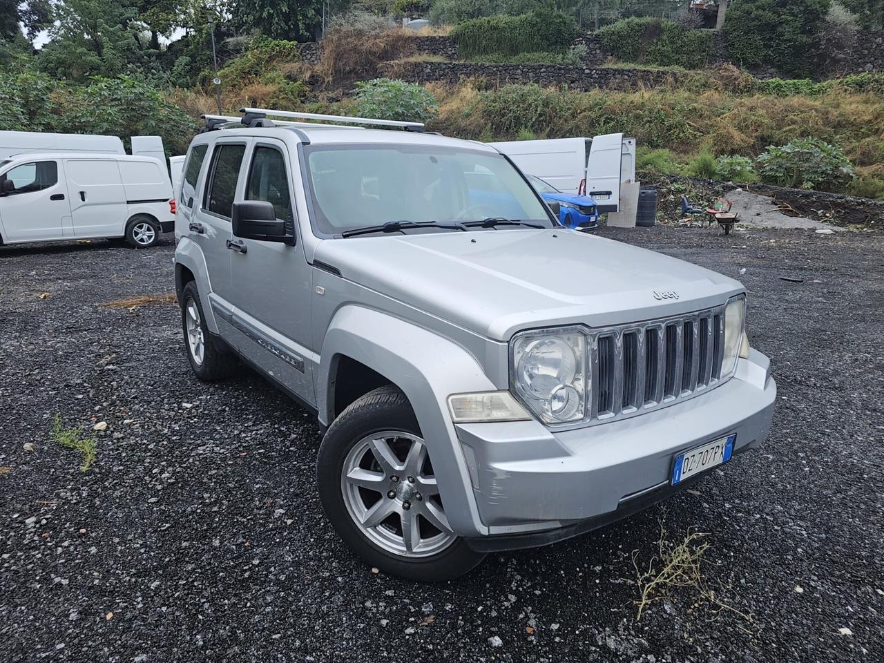 Jeep Cherokee 2.8 CRD DPF Limited p.a.r.i.-.a.l.-.n.u.v.o.
