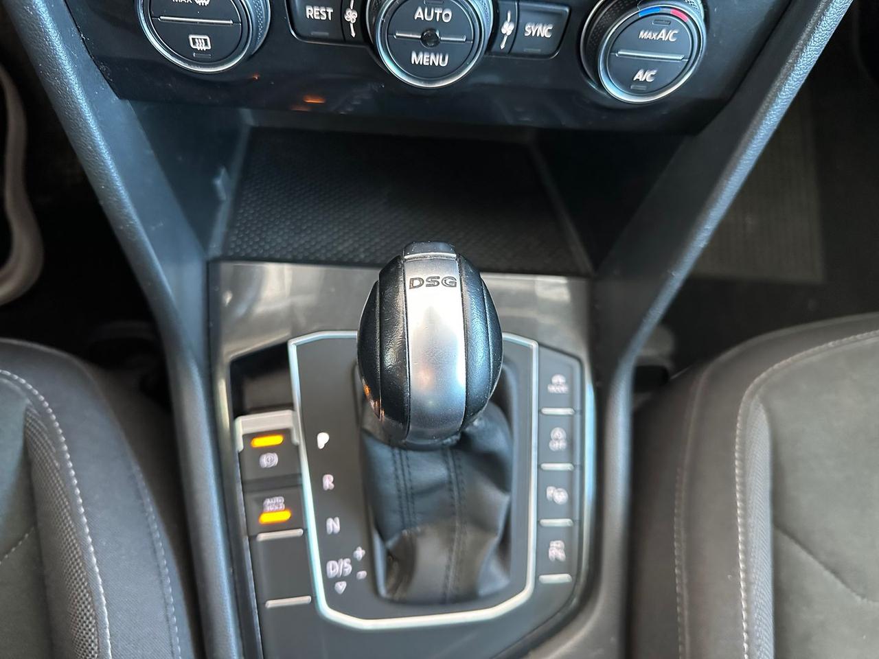 Volkswagen Tiguan Business 2.0 TDI #7045