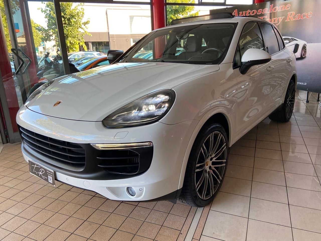 Porsche Cayenne 250CV 3.0 Diesel