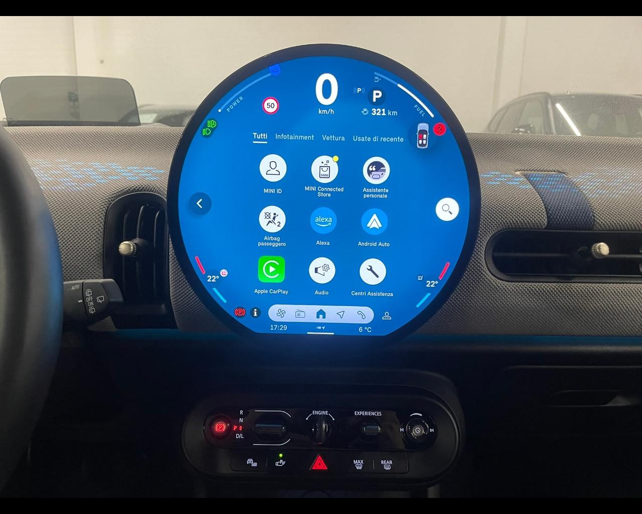 MINI Mini 5ª serie (F66) - Mini Cooper C Favoured