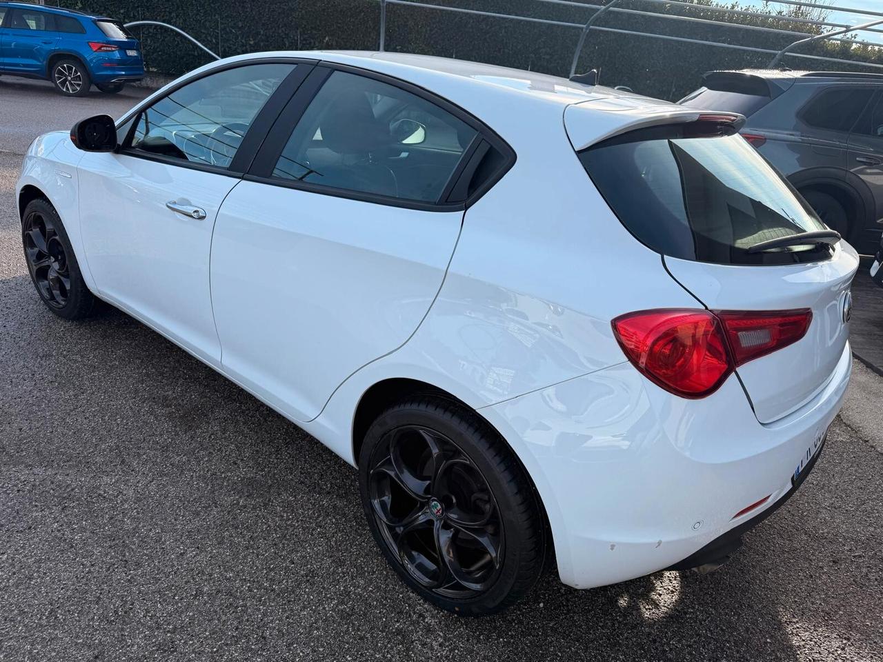 Alfa Romeo Giulietta 1.6 JTDm 120 CV cerchi 18" QV