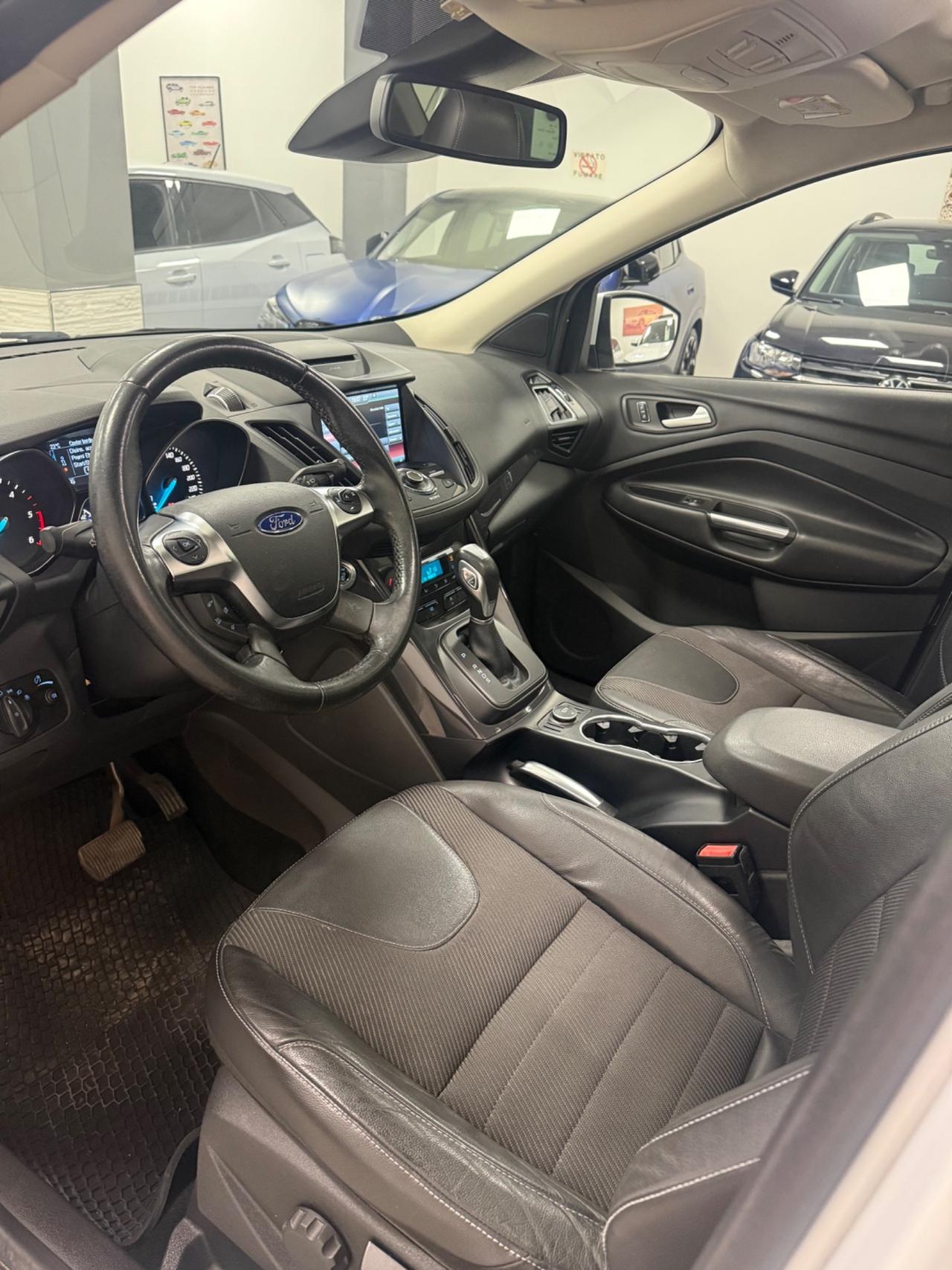Ford Kuga 2.0 TDCI 150 CV S&S 4WD Powershift Titanium