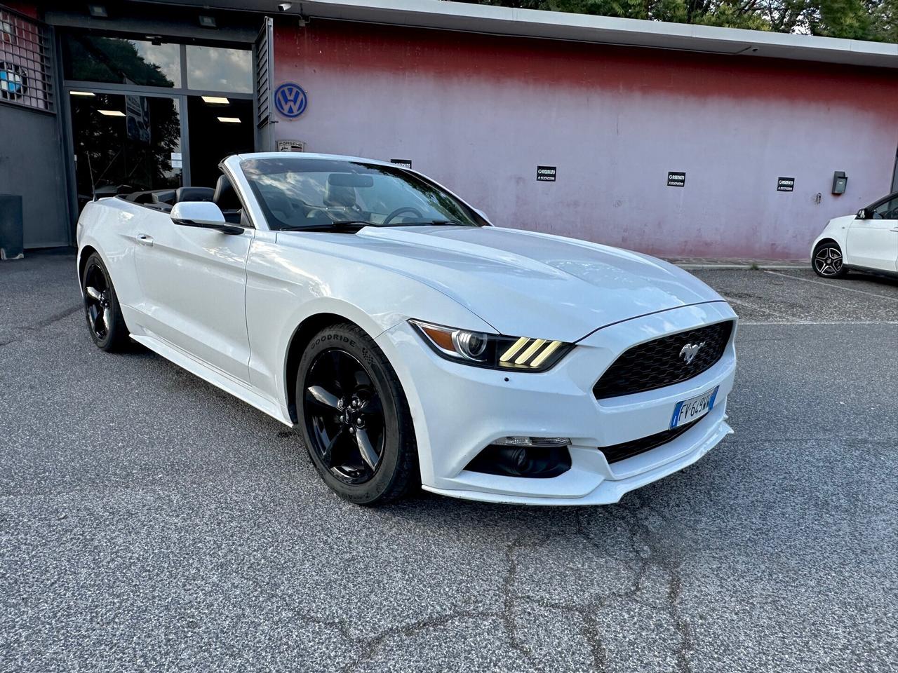 Ford Mustang Convertible 2.3 EcoBoost aut Gear Box