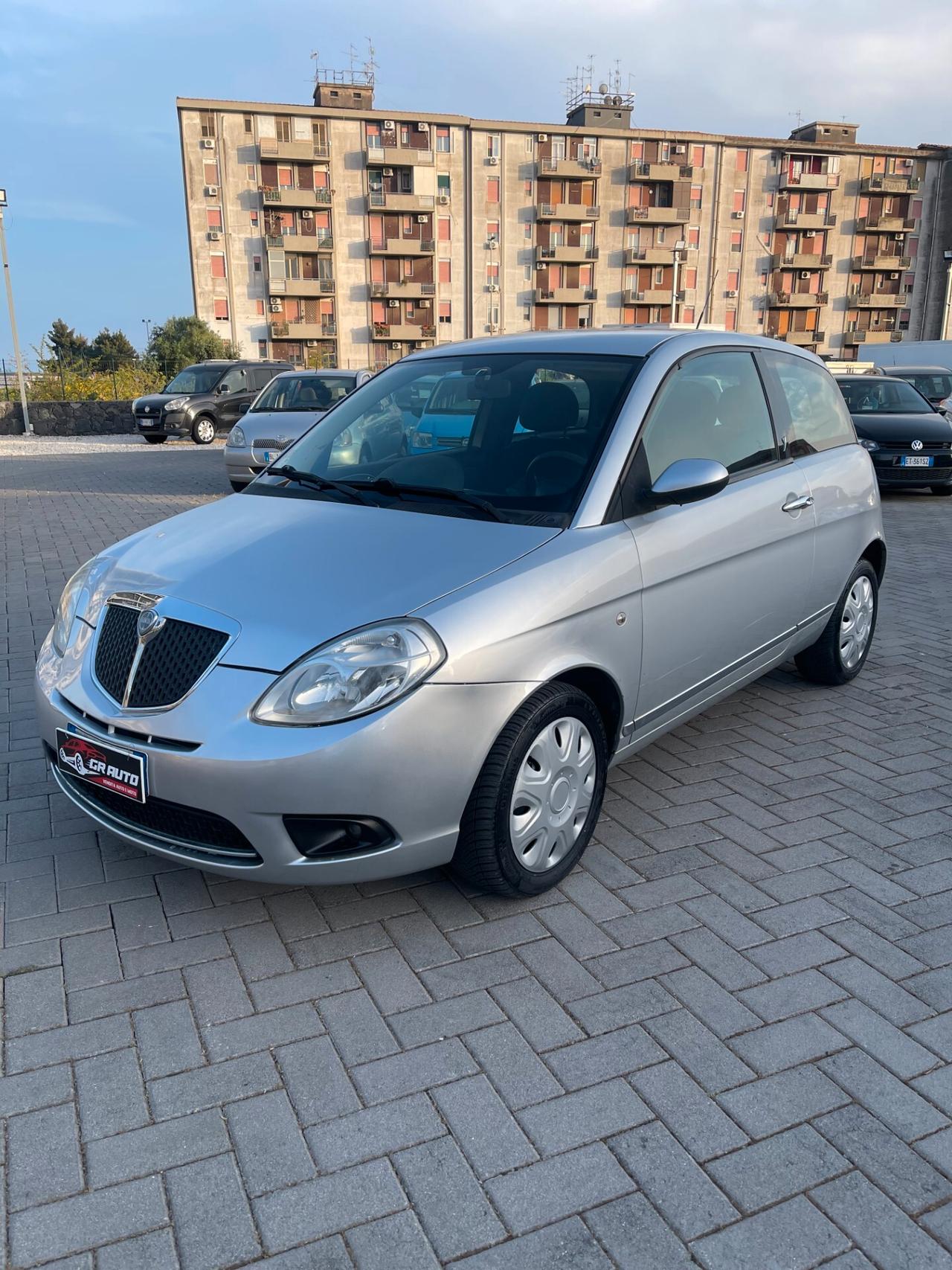 Lancia Ypsilon 1.2 60cv