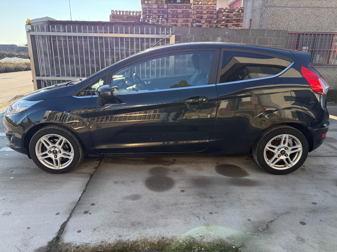 Ford Fiesta 1.5 TDCi 75CV 3 porte