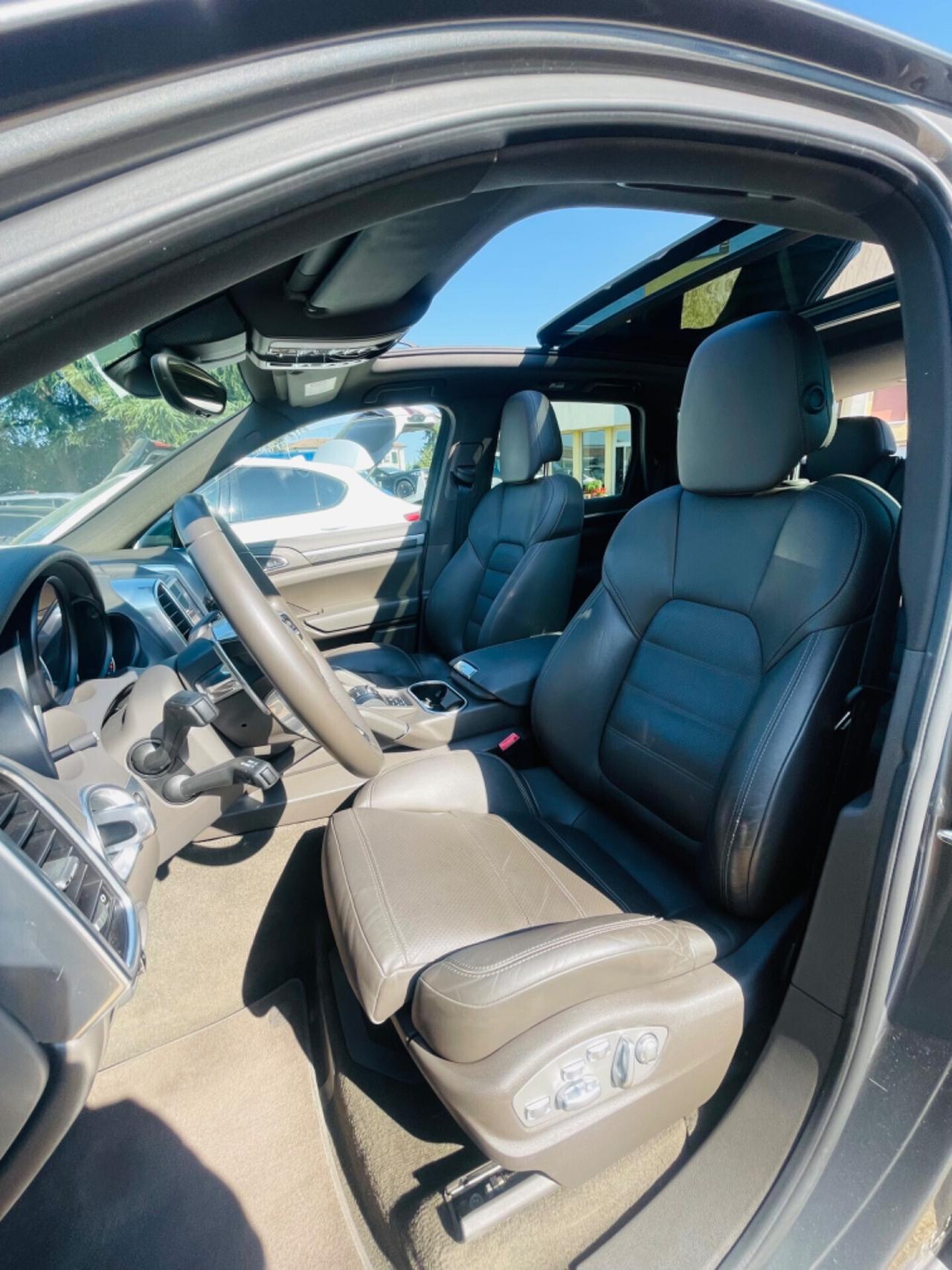 Porsche Cayenne 3.0 S E-Hybrid Platinum Edition