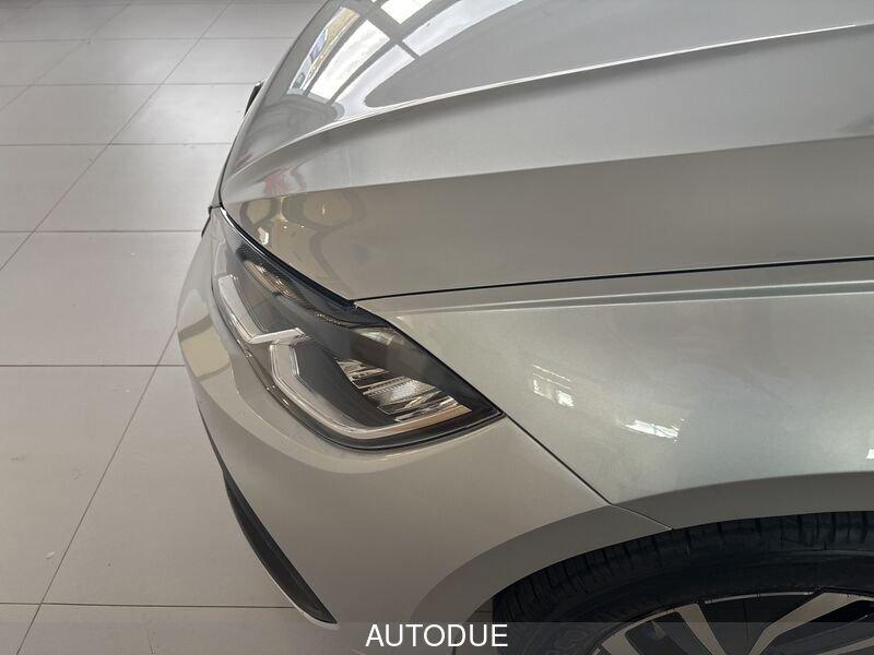 Volkswagen Polo VI 2022 1.0 tsi Life 95cv dsg