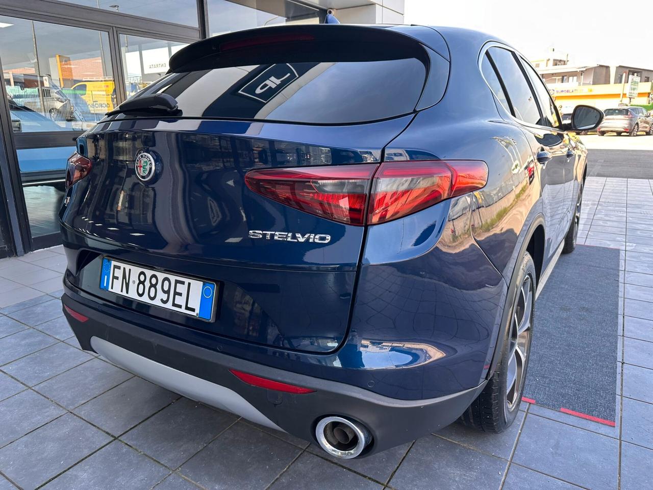 Alfa Romeo Stelvio 2.2 Turbodiesel 180 CV AT8 RWD Executive