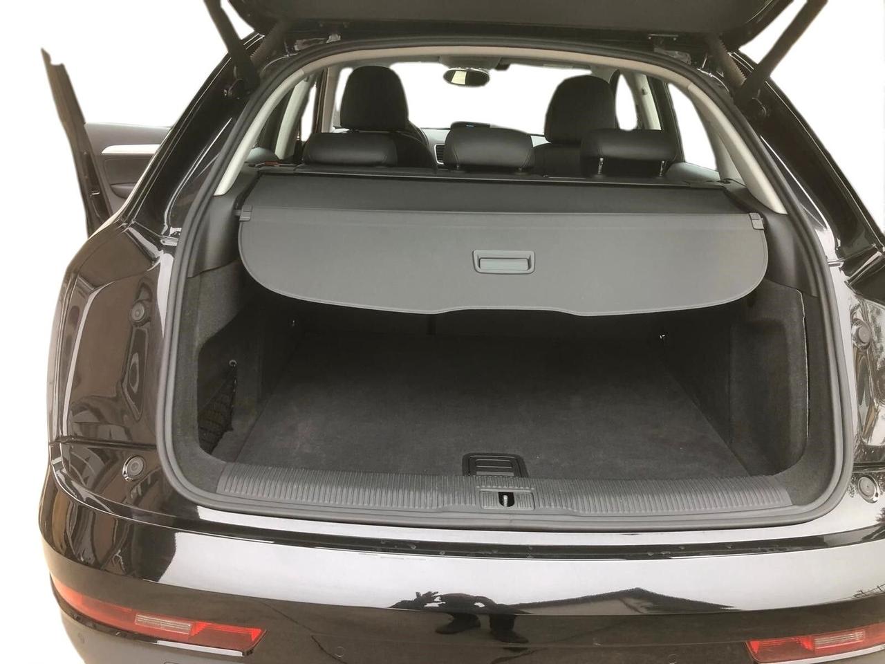 Audi Q3 2.0 TDI 150 CV Business
