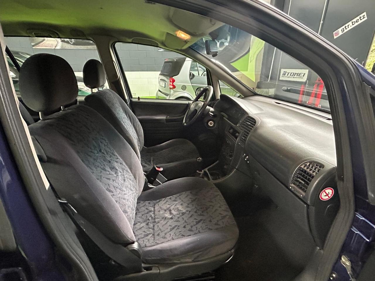 Opel Zafira 1.8 16V cat Elegance - 7 POSTI-