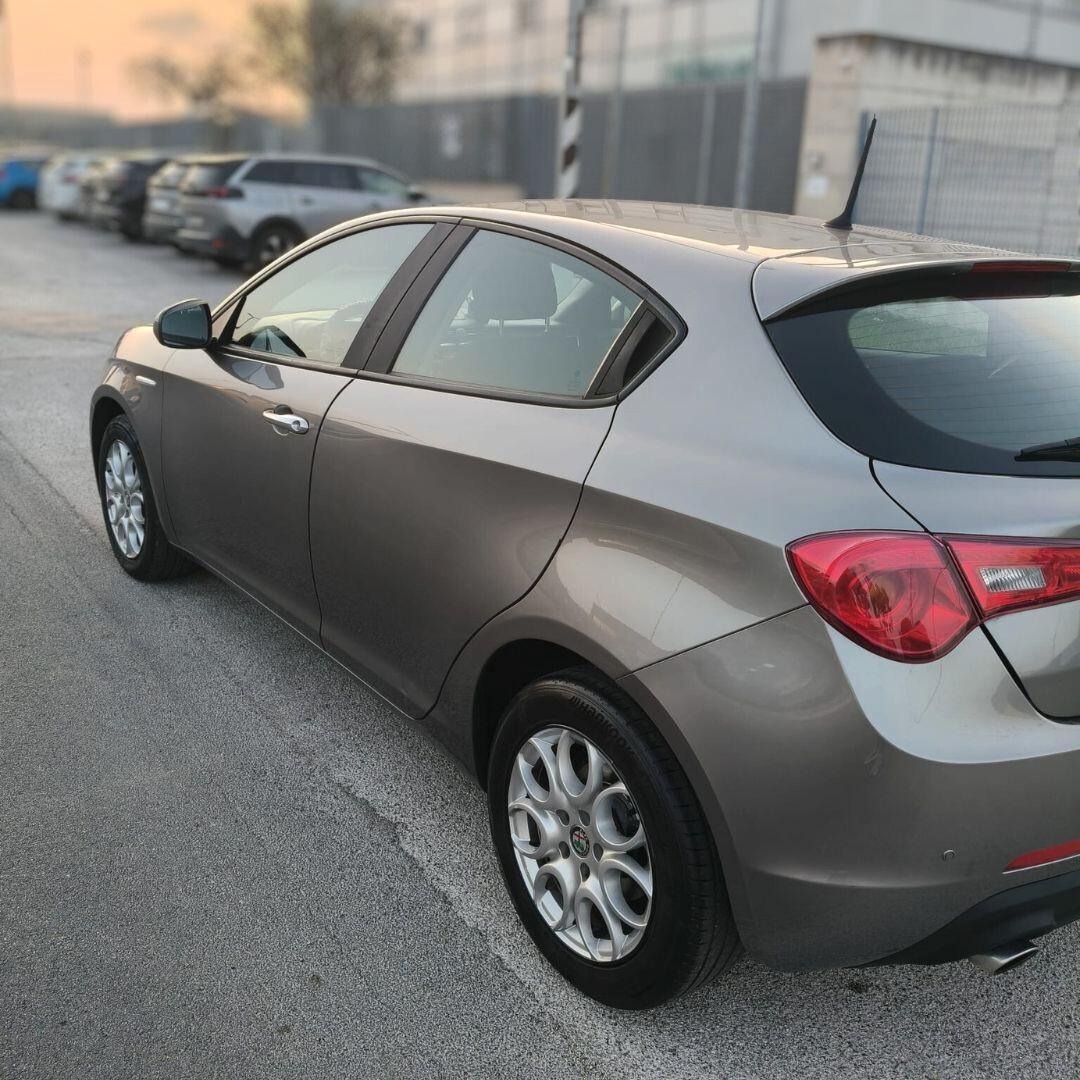 Alfa Romeo Giulietta 1.6 JTDm 120 CV *PROMOZIONE*