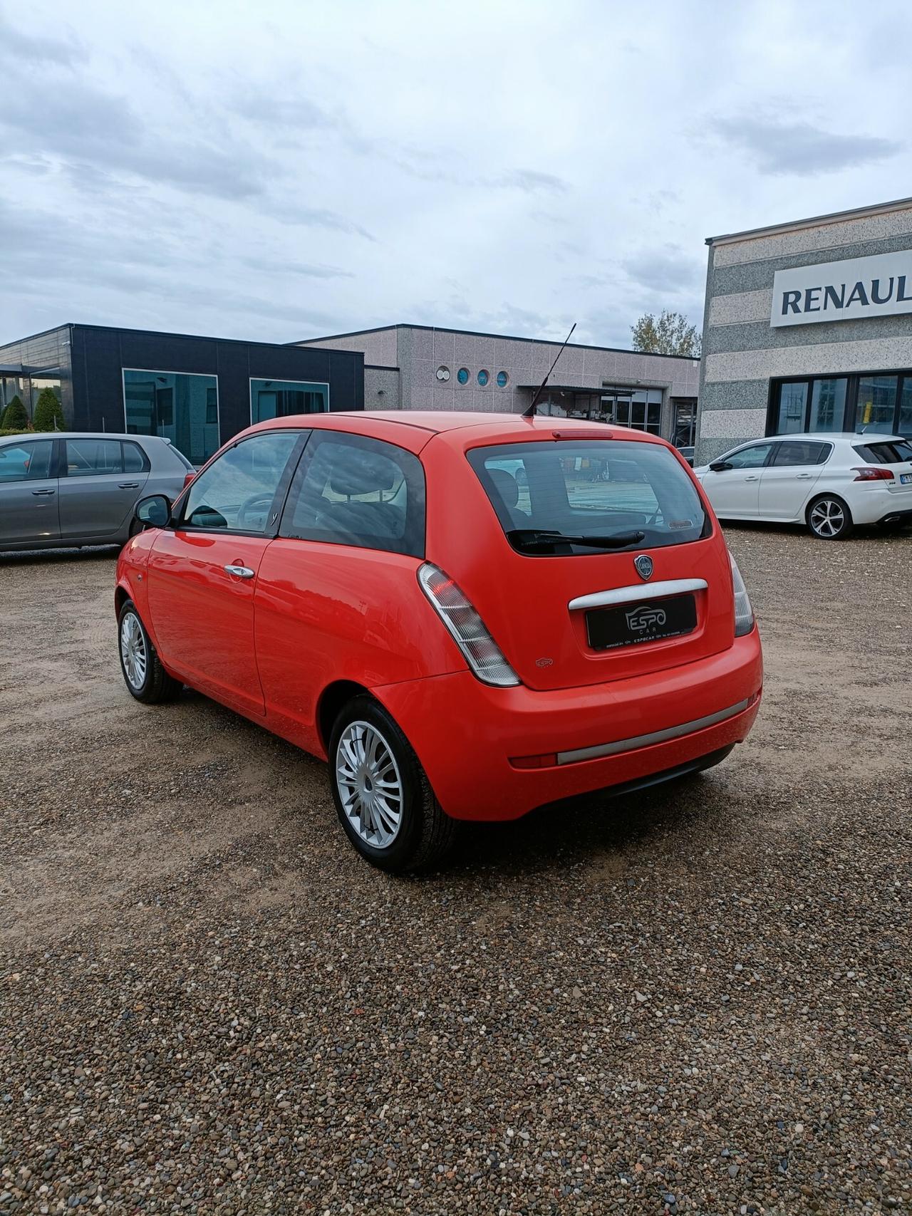 Lancia Ypsilon 1.2 Versus