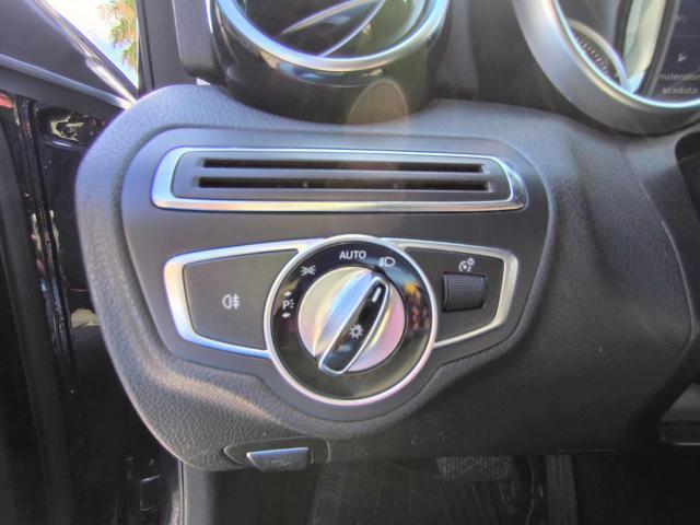 MERCEDES-BENZ C 220 d Auto Premium