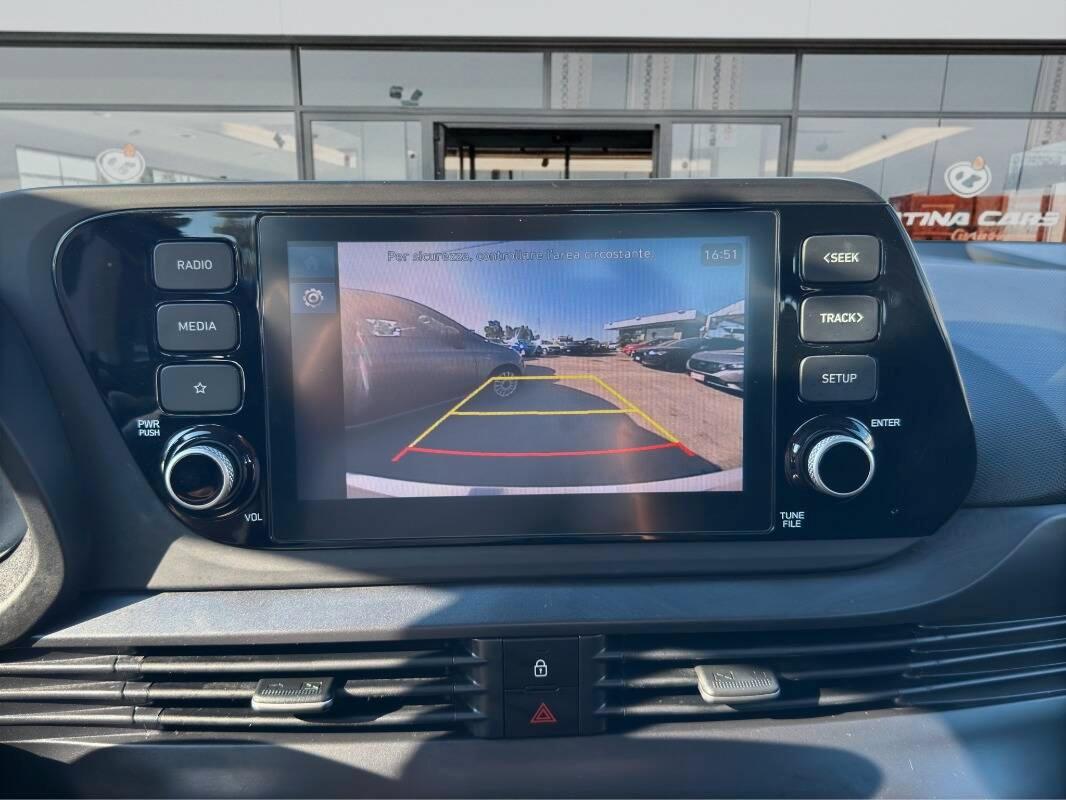 Hyundai i20 1.2 mpi Connectline 84cv CON TELECAMERA E CARPLAY