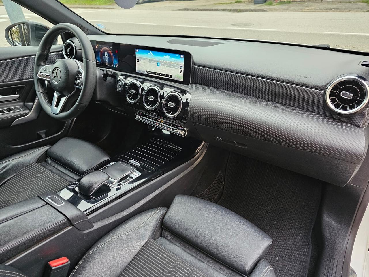 Mercedes-benz A 180d 115cv Sport*Aut*Pelle*Navi*Bi-Xeno*18*Euro6