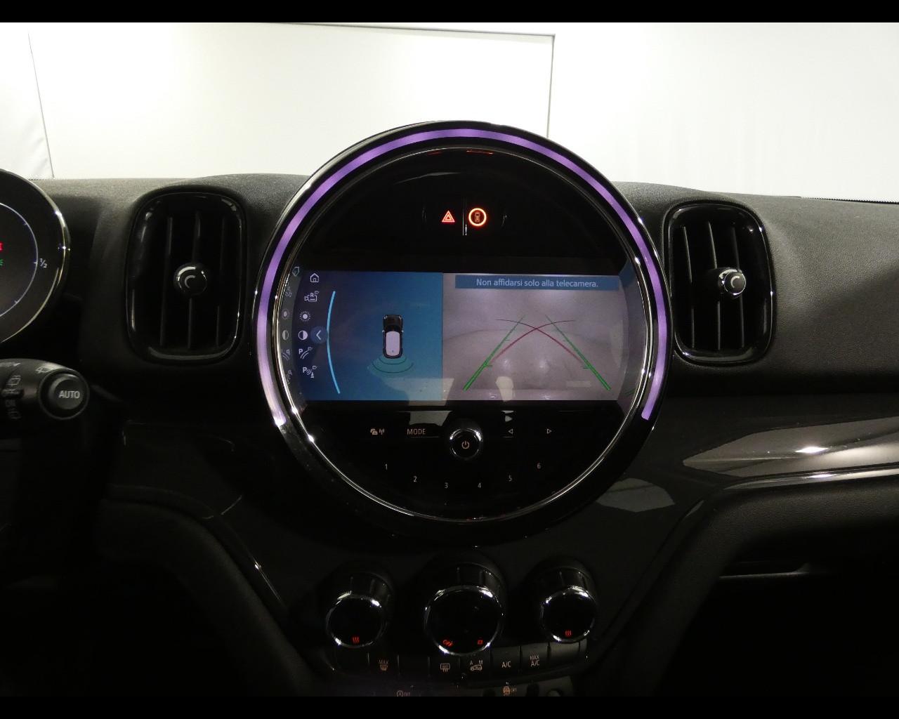 MINI Mini Countrym.(F60) - Mini 2.0 Cooper D Business Countryman