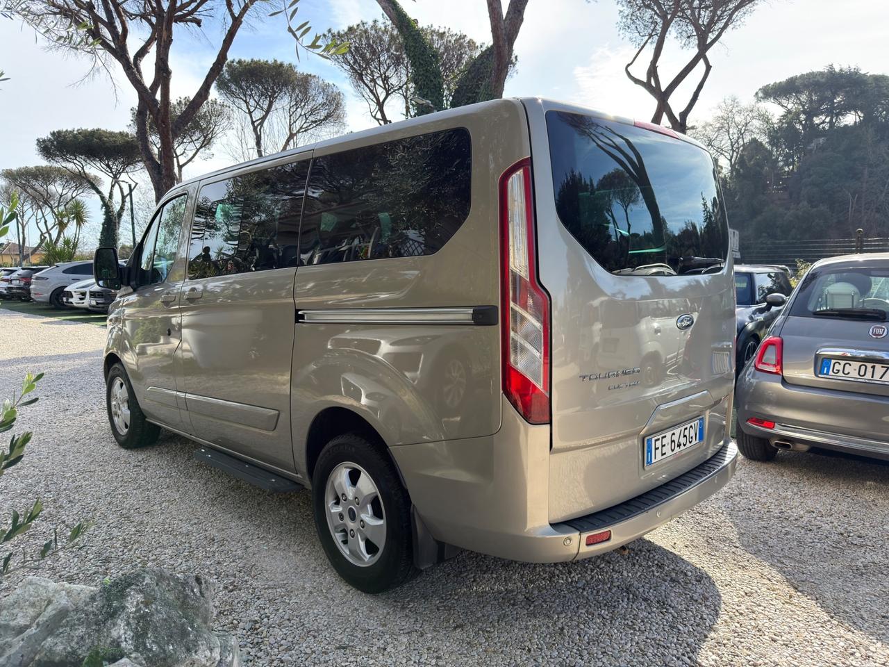 Ford Tourneo Custom 310 2.0 TDCi 130CV PC Titanium