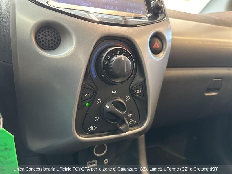 Toyota Aygo Aygo Connect 1.0 VVT-i 72CV 5 porte x-business MMT