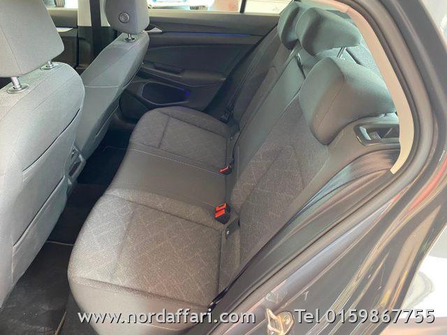 VOLKSWAGEN Golf 1.0 eTSI EVO DSG Life