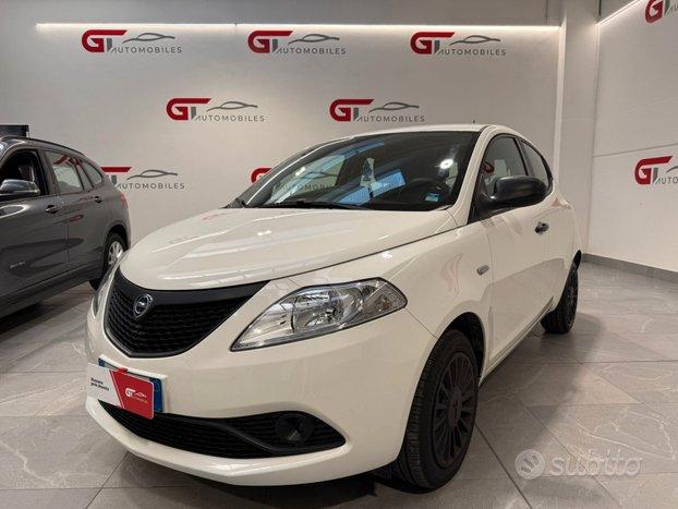 Lancia Ypsilon 1.2 69 CV S&S Elefantino Blu